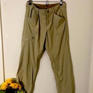 Women’s Patagonia Pants
